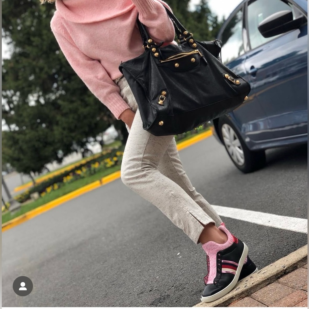 Gucci Pink and Black Sneakers with Sporty Stripes